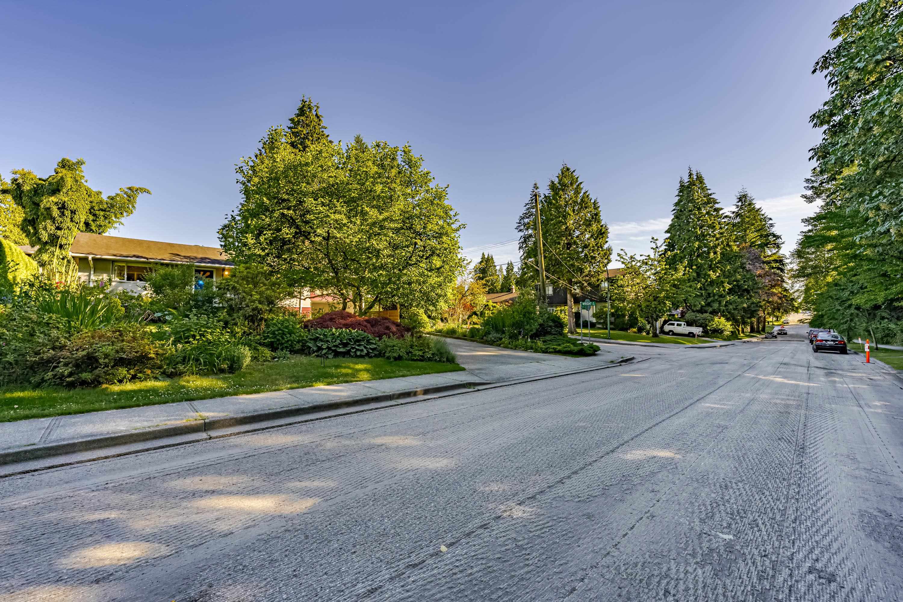 8408 17 AVENUE 26