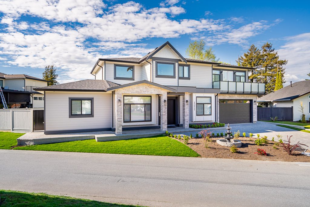 13241 79 ave, Surrey