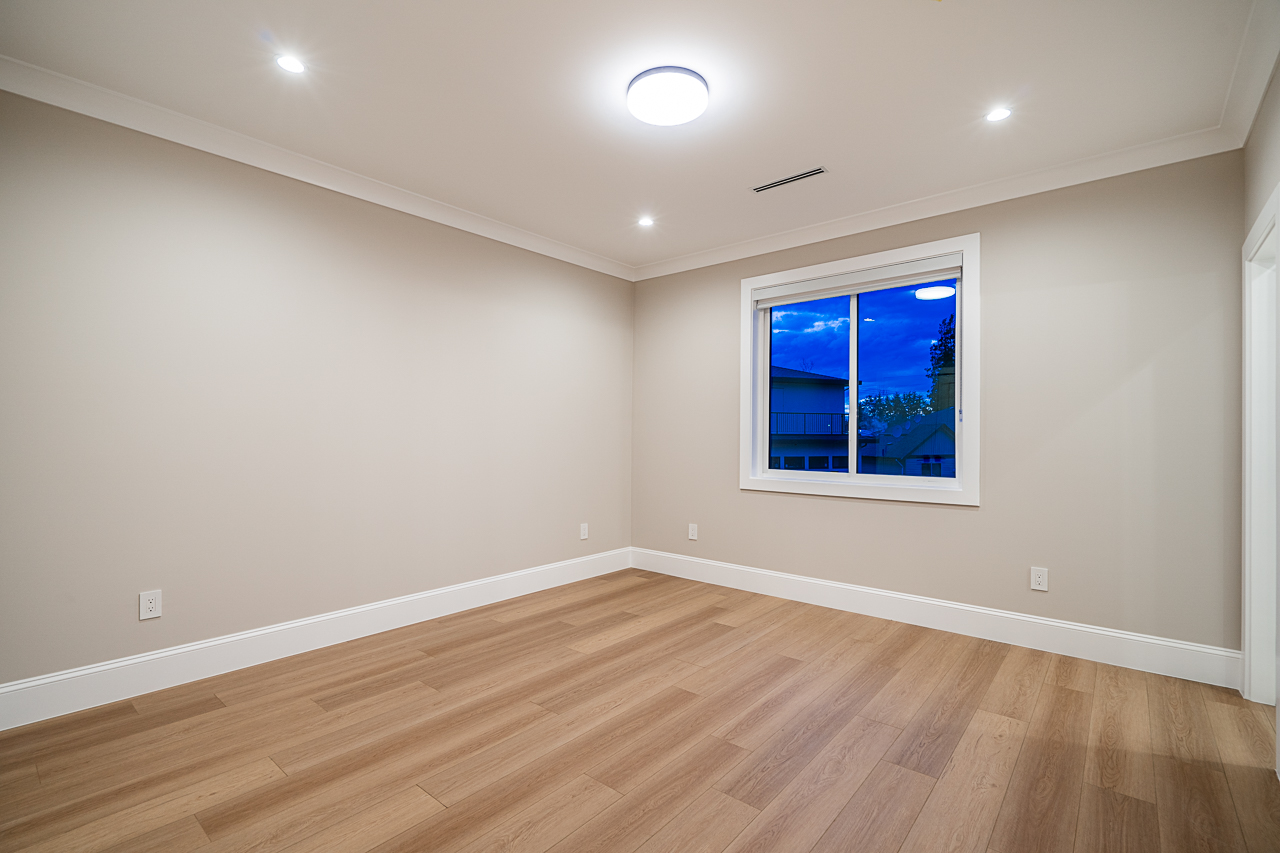 13241 79 Ave, Surrey 33