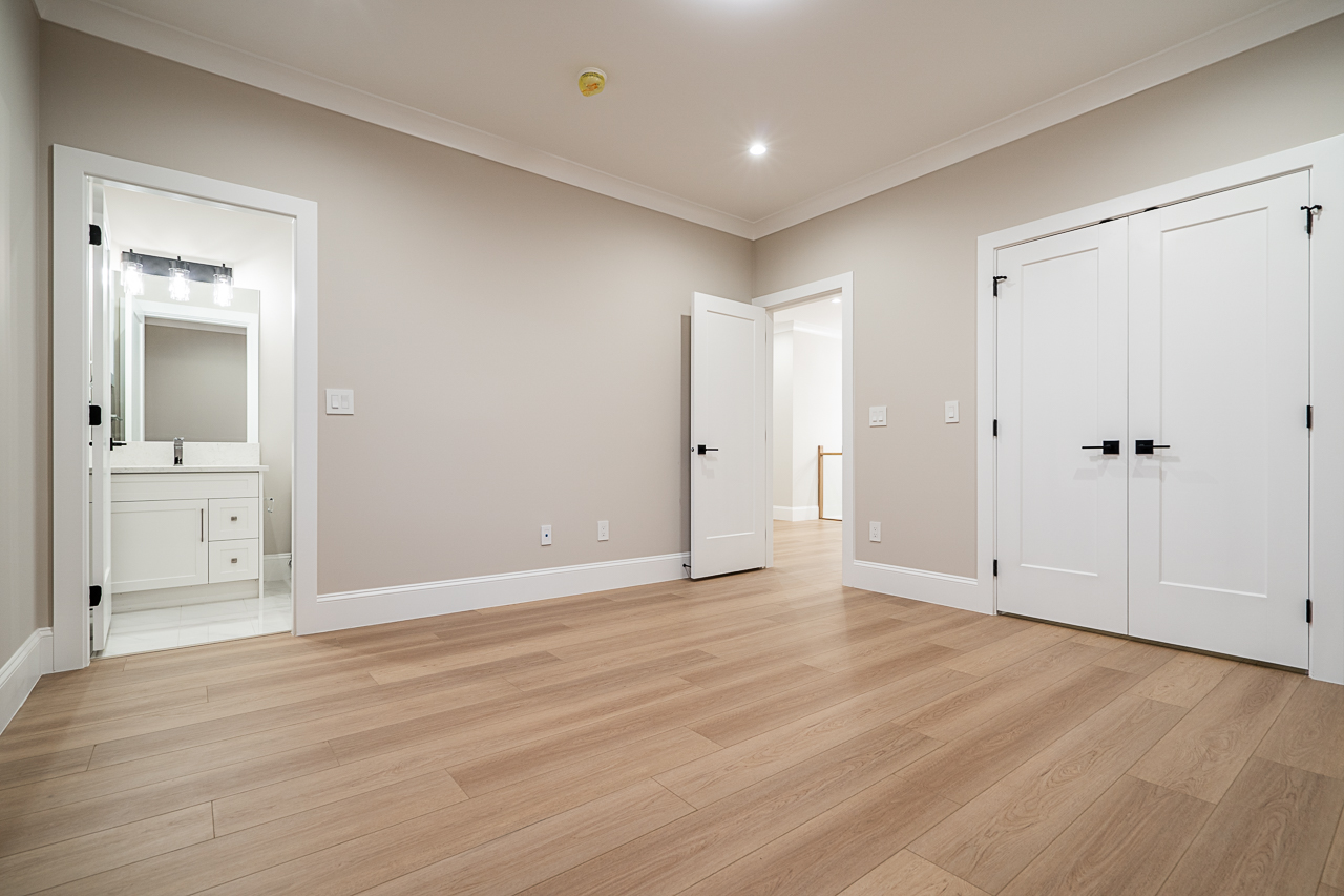13241 79 Ave, Surrey 34