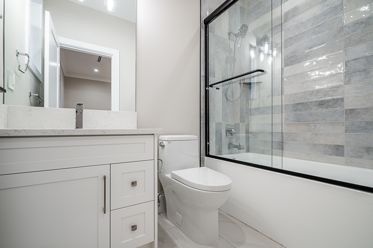 13241 79 Ave, Surrey 35