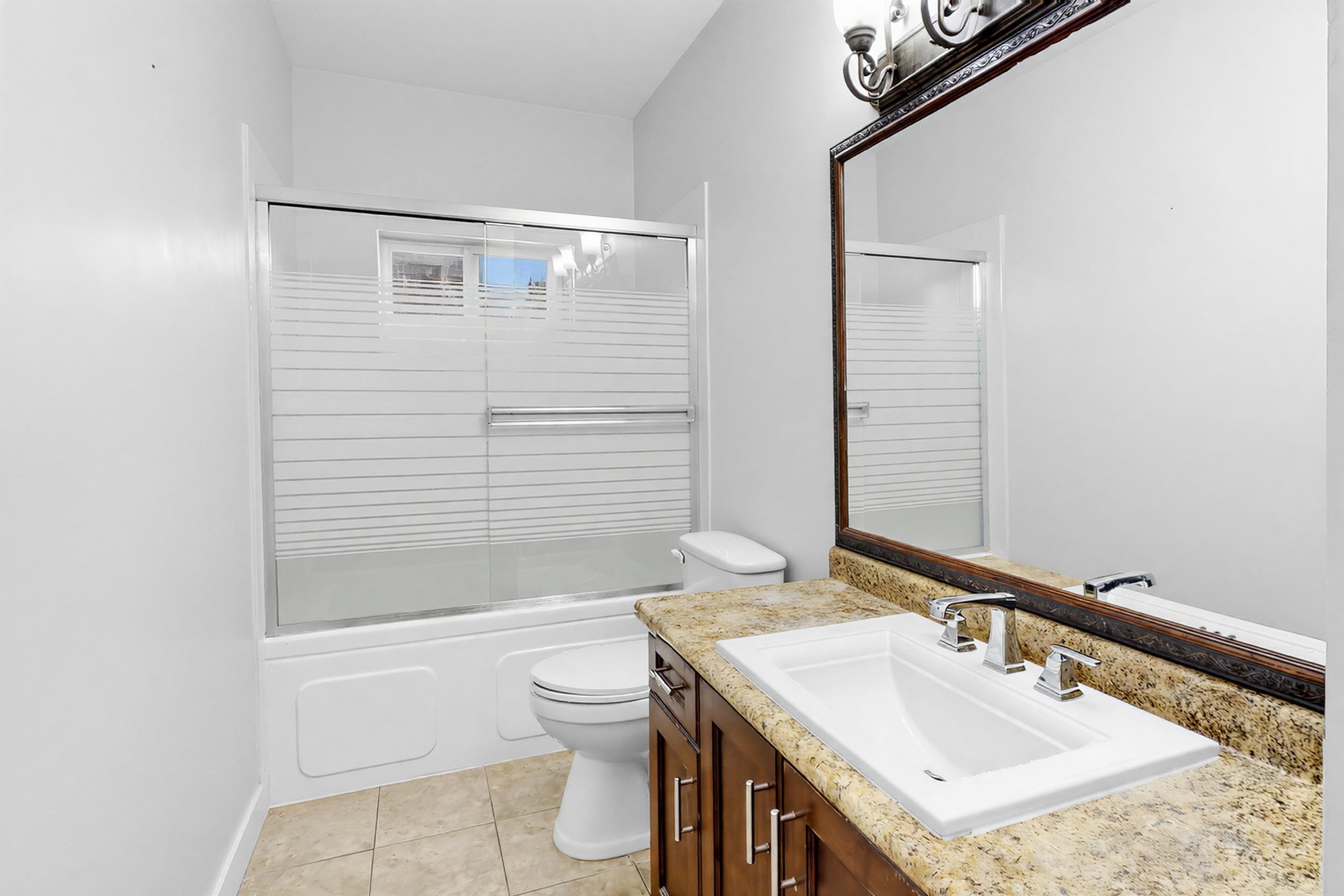 14906 92 AVENUE, SURREY 31