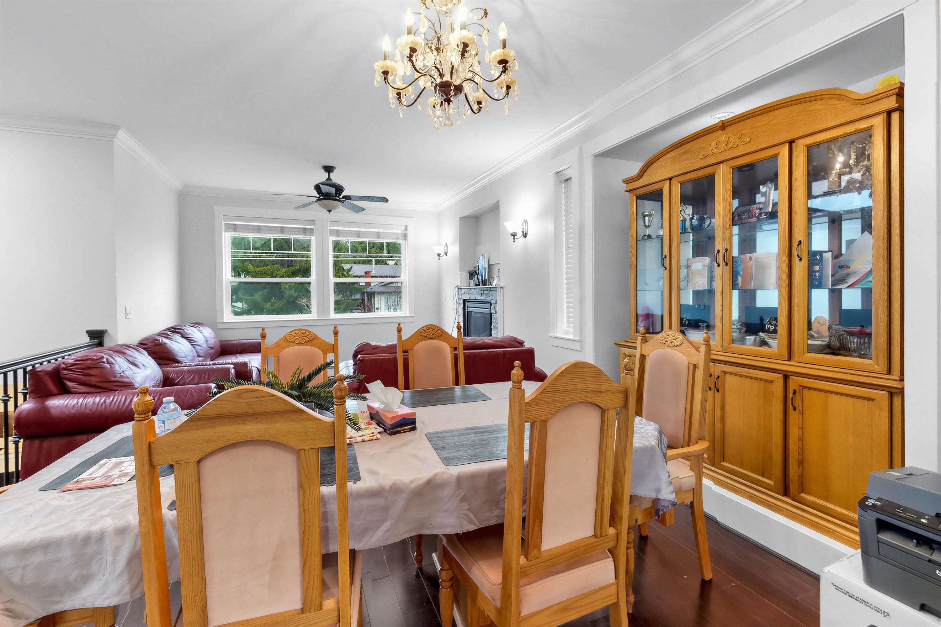 14906 92 AVENUE, SURREY 18