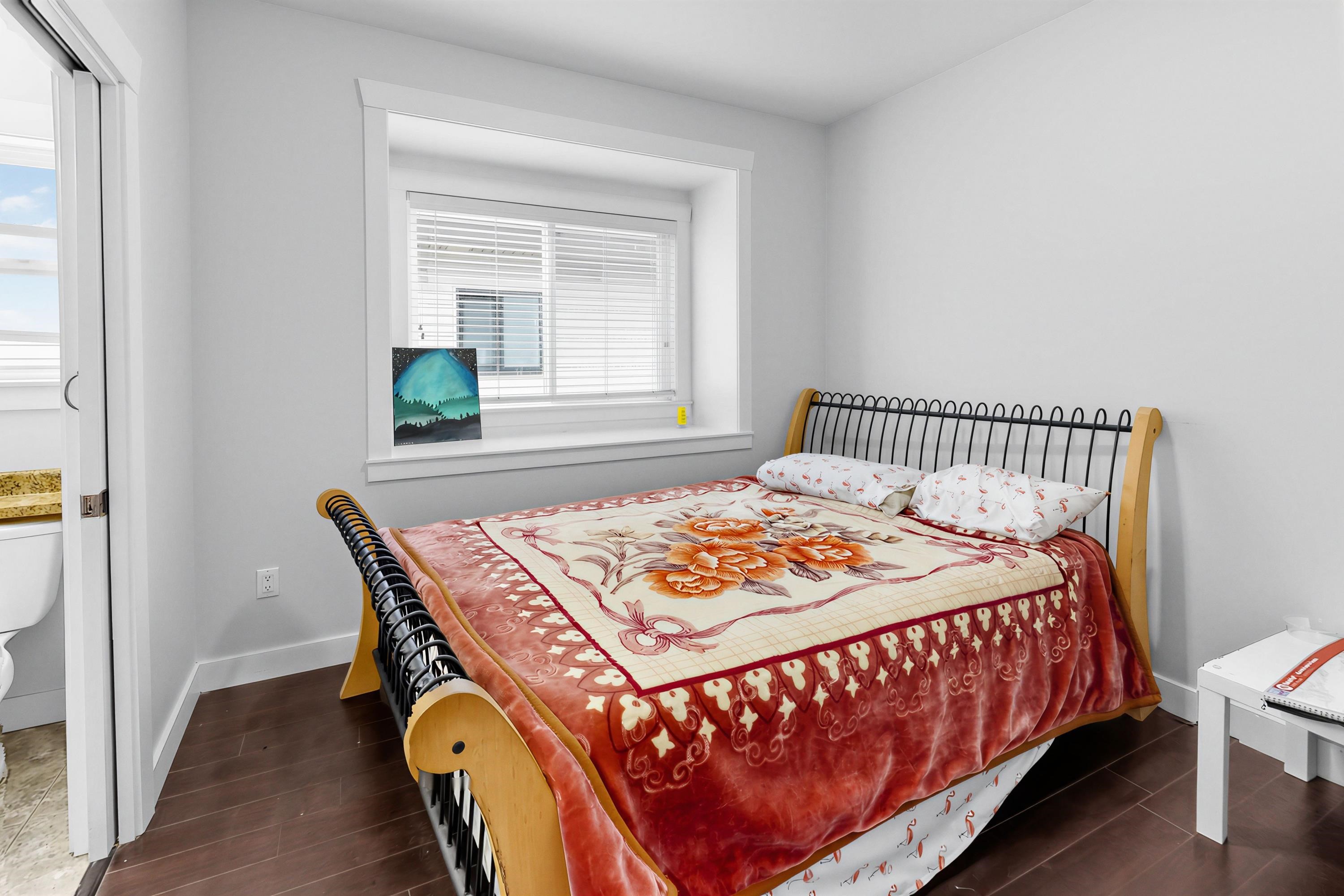 14906 92 AVENUE, SURREY 27