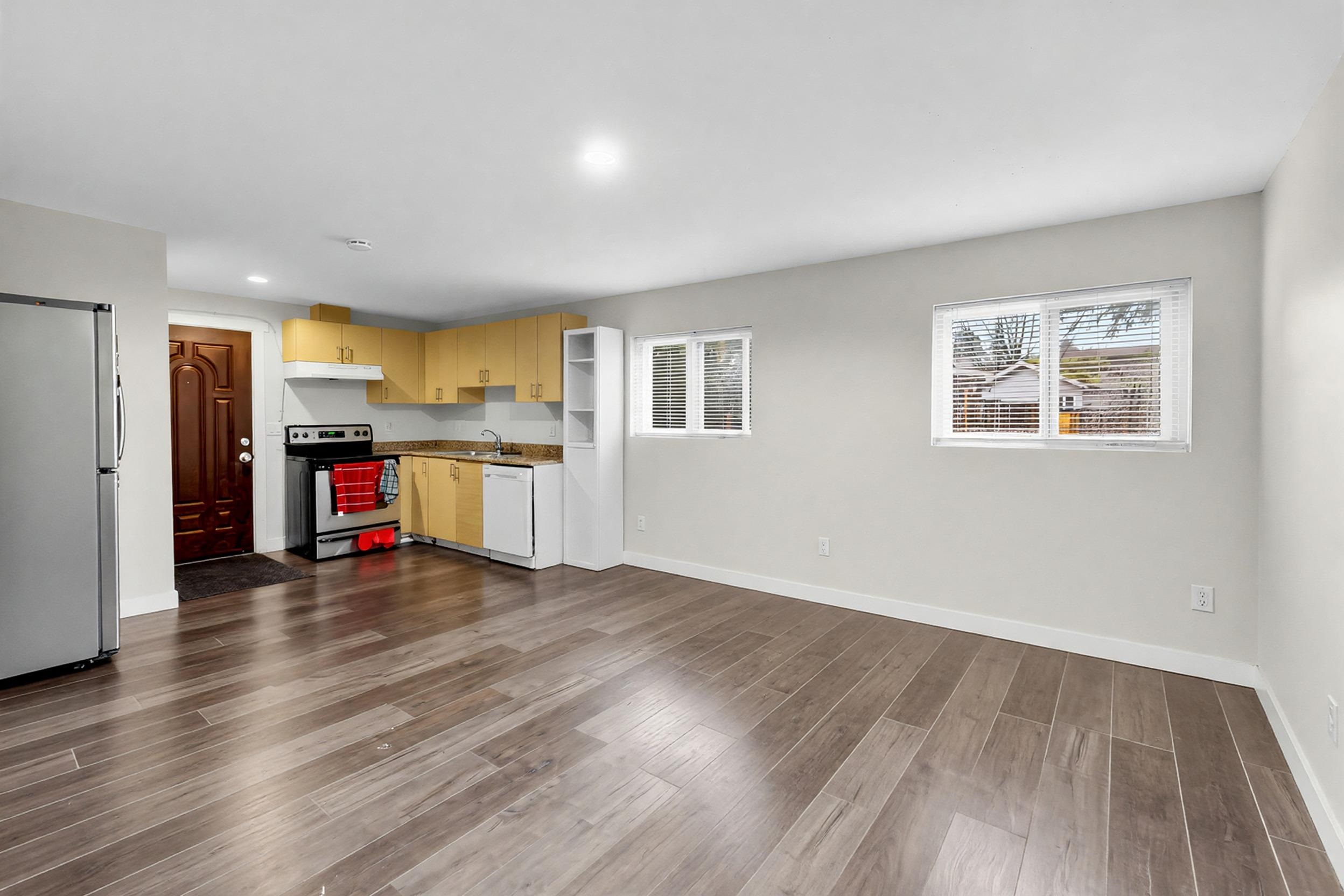 14906 92 AVENUE, SURREY 34