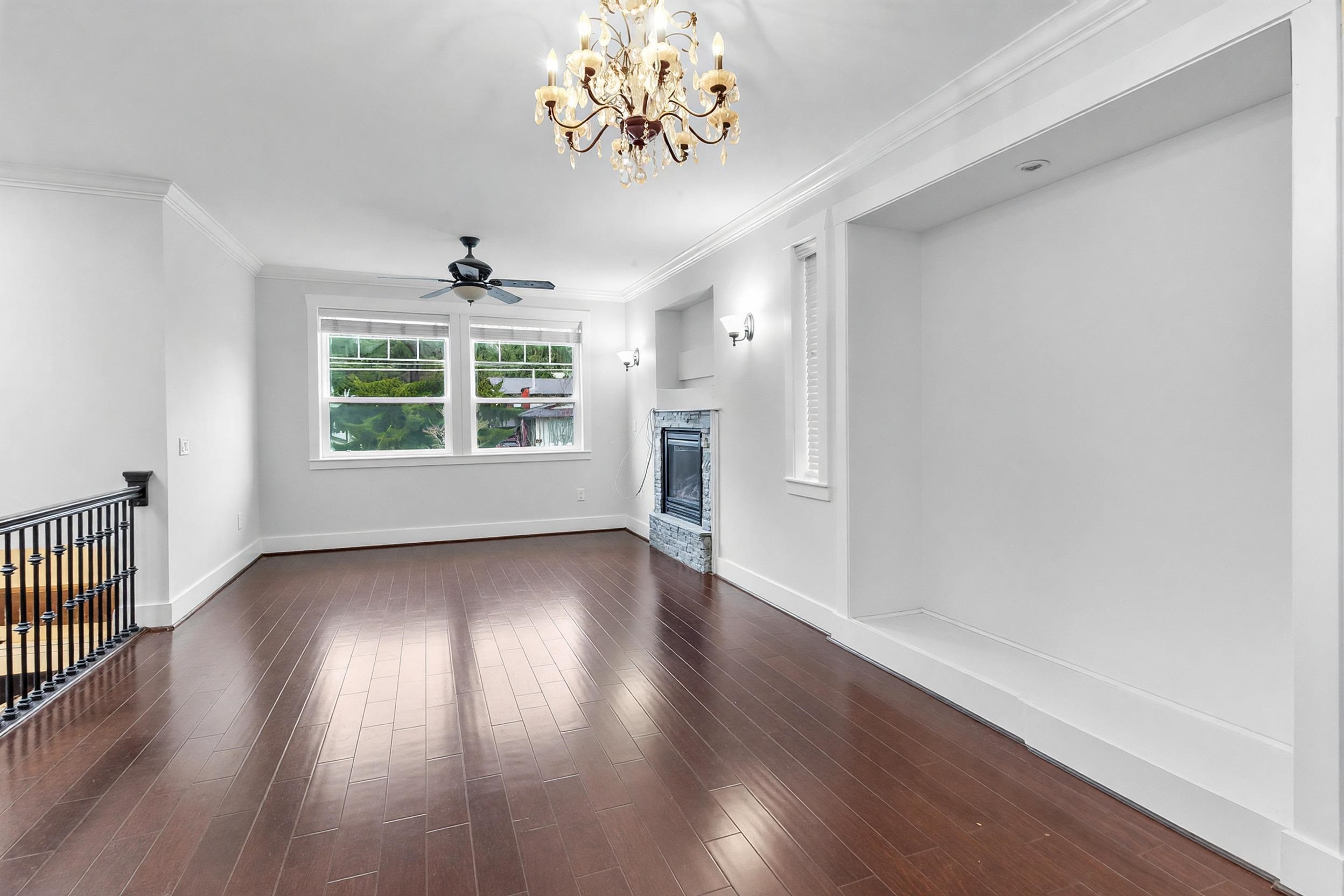 14906 92 AVENUE, SURREY 13