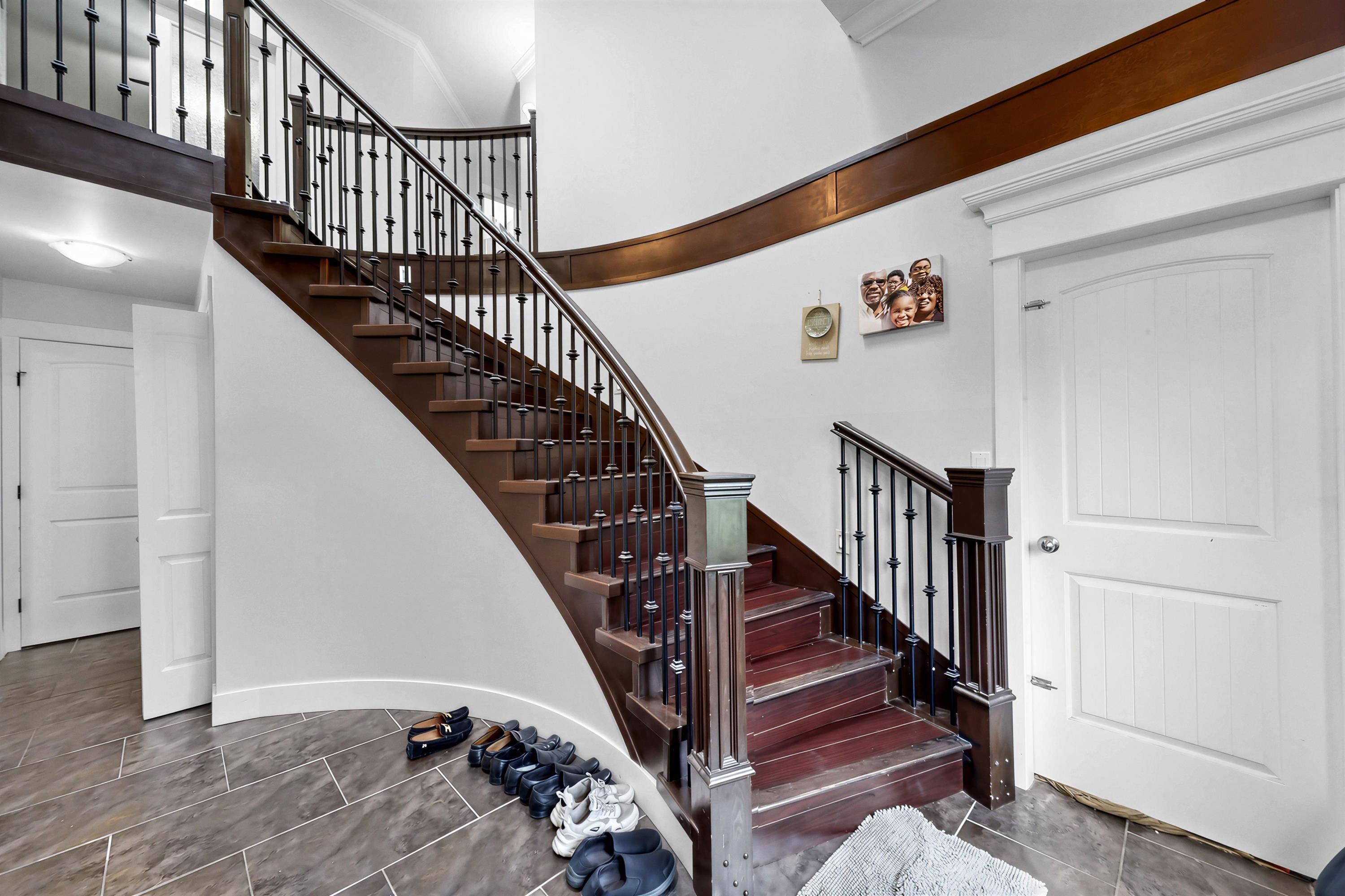 14906 92 AVENUE, SURREY 7