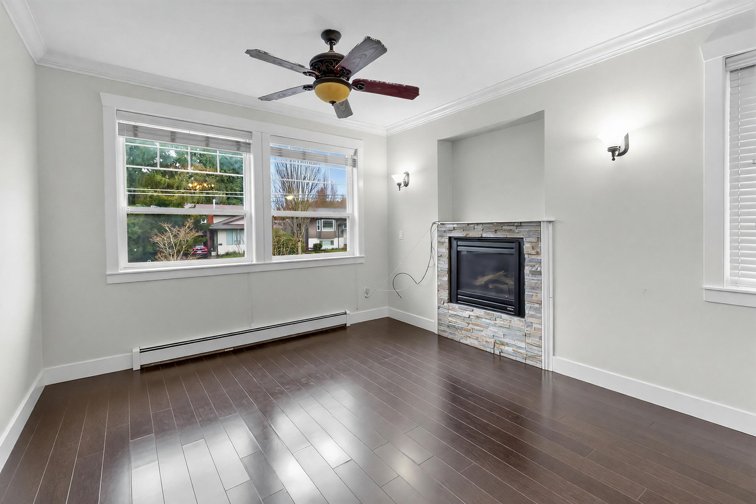 14906 92 AVENUE, SURREY 11