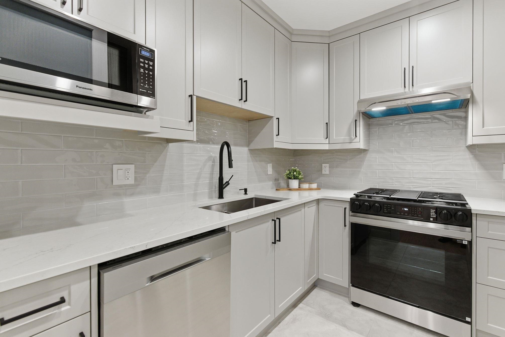 2 8408 17TH AVENUE 13