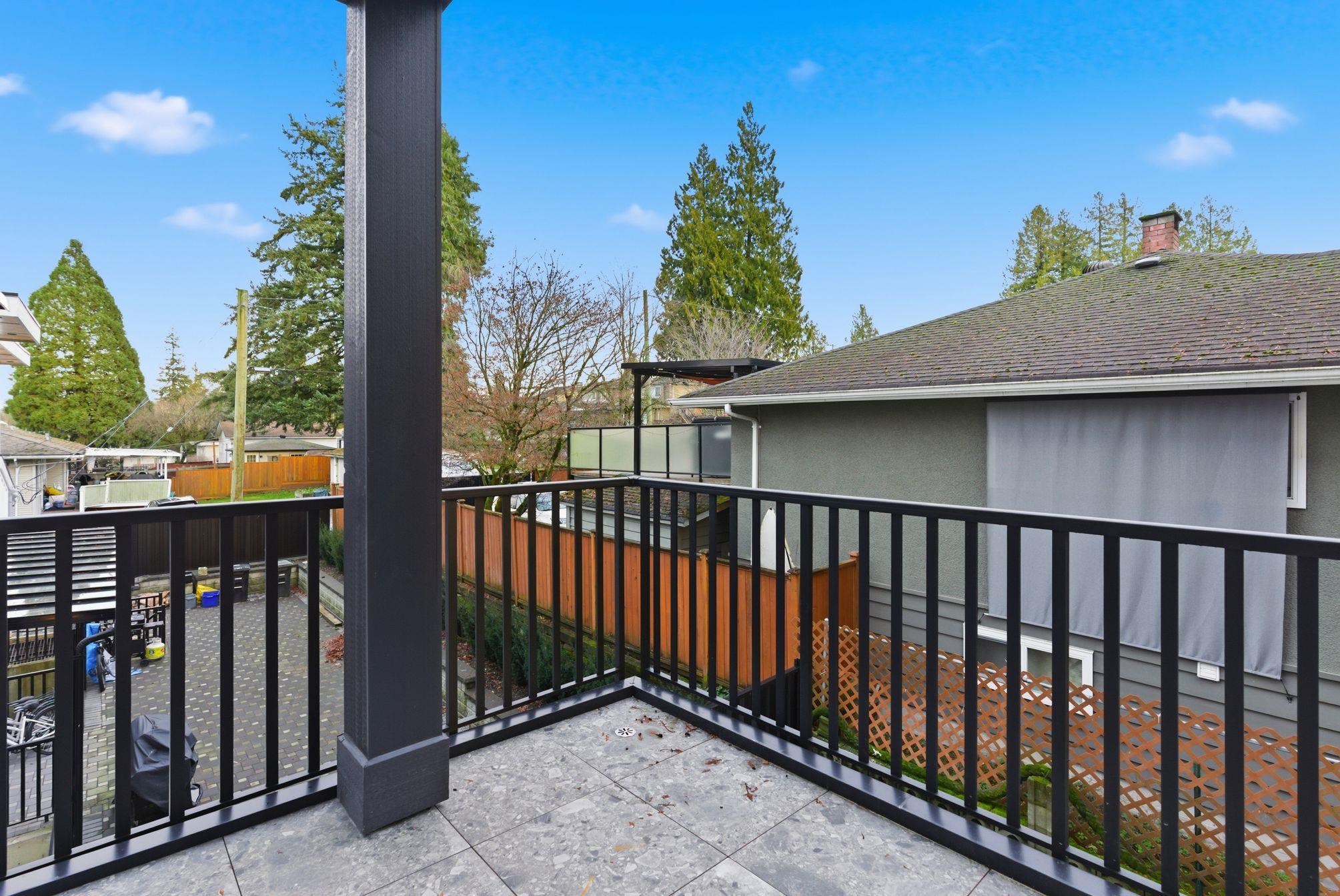 2 8408 17TH AVENUE 14